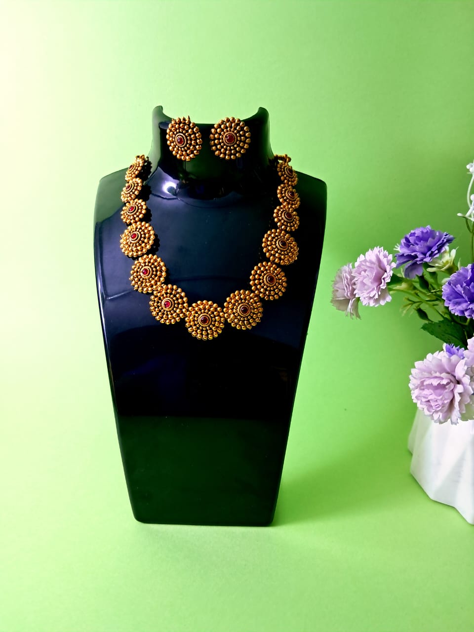 Round Flower Choker Set