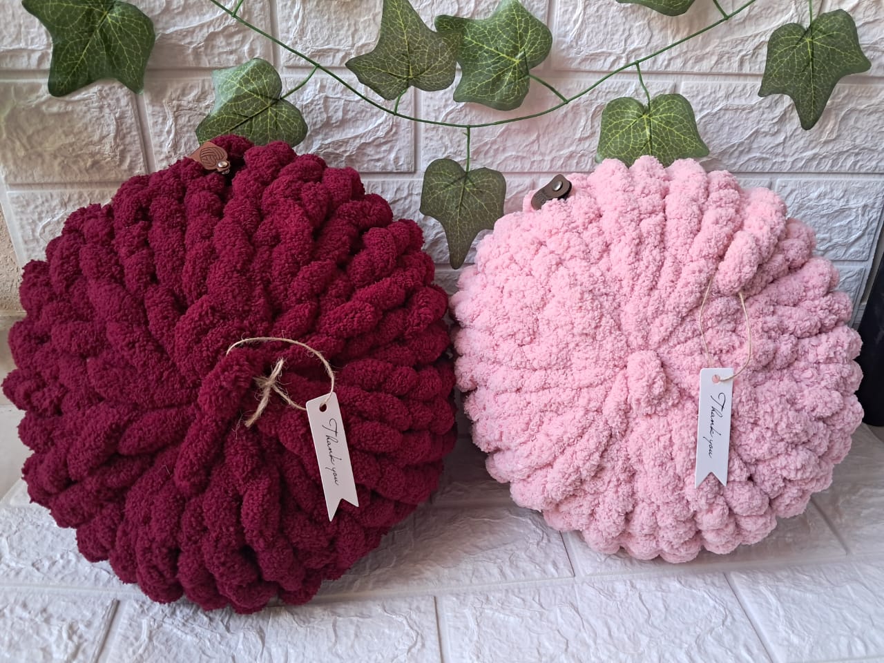 Heart‑Shaped Chunky Yarn Decor